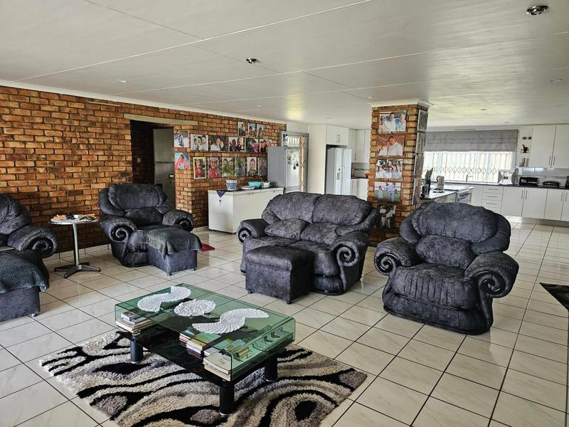 3 Bedroom Property for Sale in Oranjeville Free State